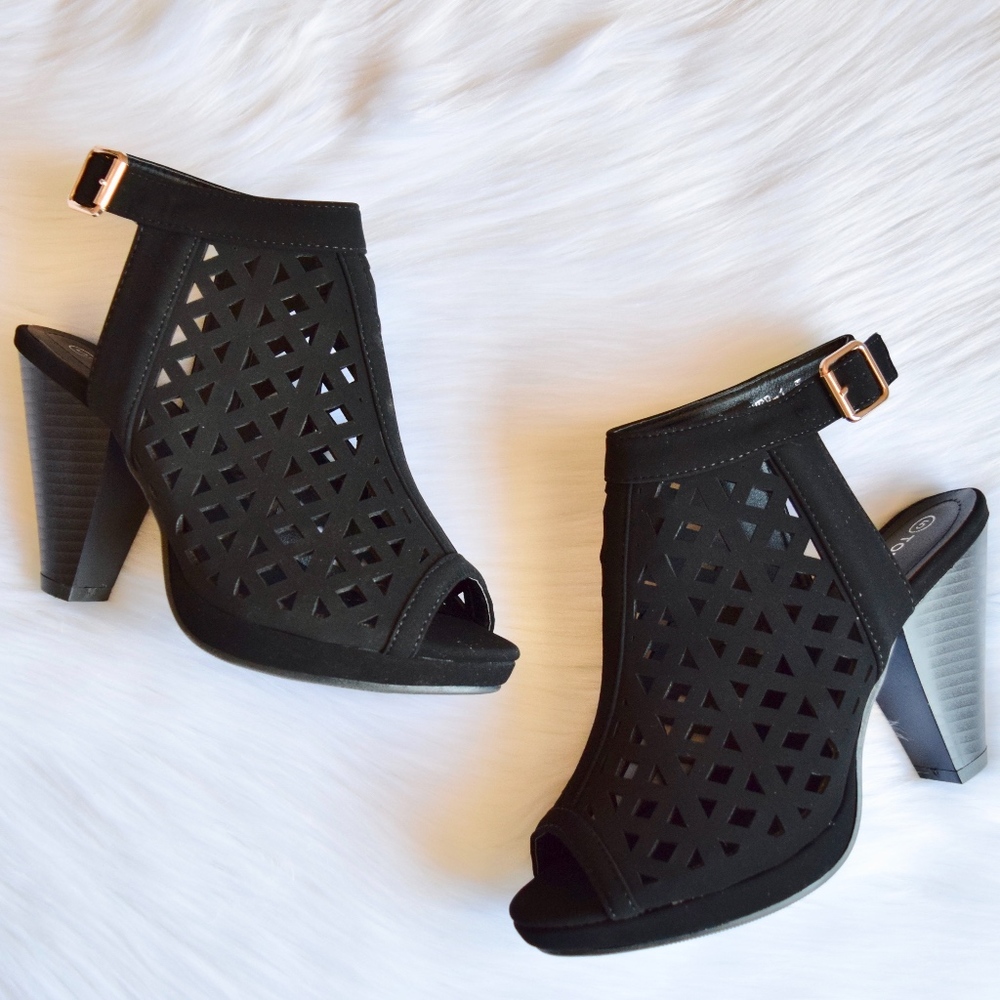 Top Moda Geometric Cut Out Caged Peep Toe